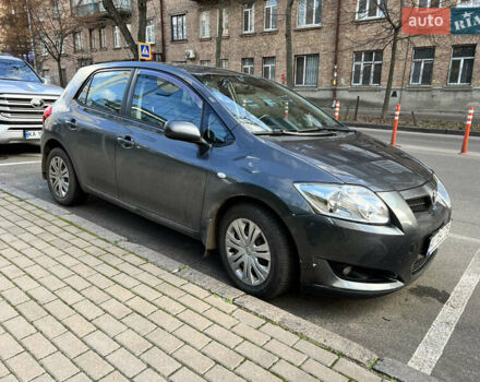 Сірий Тойота Ауріс, об'ємом двигуна 1.6 л та пробігом 215 тис. км за 5950 $, фото 1 на Automoto.ua