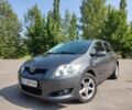 Серый Тойота Аурис, объемом двигателя 1.6 л и пробегом 179 тыс. км за 5400 $, фото 1 на Automoto.ua