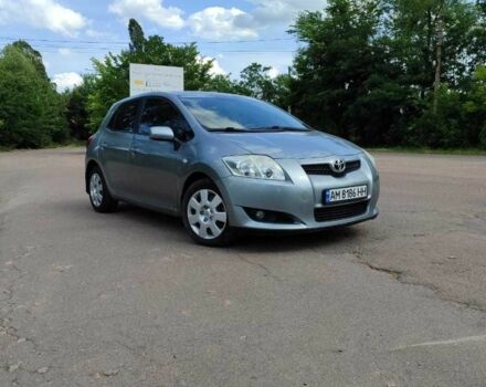 Серый Тойота Аурис, объемом двигателя 2 л и пробегом 196 тыс. км за 6000 $, фото 3 на Automoto.ua