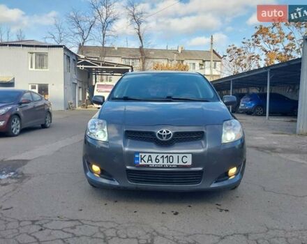 Сірий Тойота Ауріс, об'ємом двигуна 1.6 л та пробігом 195 тис. км за 6000 $, фото 2 на Automoto.ua