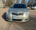 Серый Тойота Аурис, объемом двигателя 1.6 л и пробегом 208 тыс. км за 7500 $, фото 1 на Automoto.ua