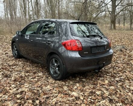 Сірий Тойота Ауріс, об'ємом двигуна 1.6 л та пробігом 211 тис. км за 6800 $, фото 4 на Automoto.ua