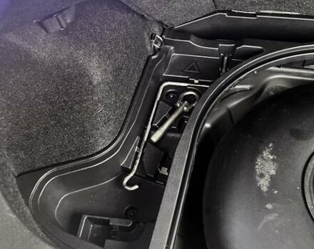 Серый Тойота Аурис, объемом двигателя 1.6 л и пробегом 178 тыс. км за 7200 $, фото 24 на Automoto.ua