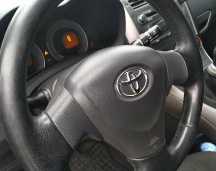 Тойота Аурис 2008 в Черновцах на Automoto.ua Серый Тойота Аурис, объемом двигателя 1.4 л и пробегом 202 тыс. км за 6300 $, фото 29 на Automoto.ua