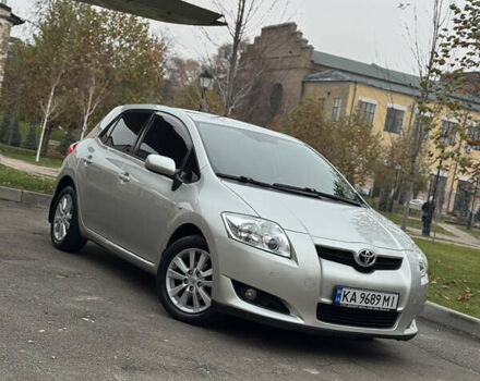 Серый Тойота Аурис, объемом двигателя 1.6 л и пробегом 200 тыс. км за 6499 $, фото 2 на Automoto.ua