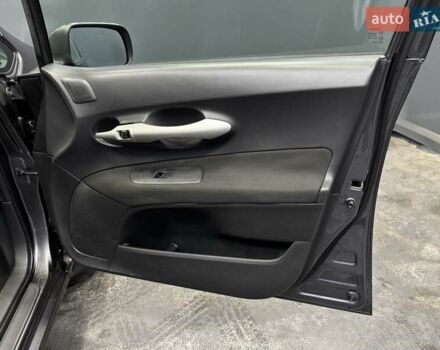 Серый Тойота Аурис, объемом двигателя 1.6 л и пробегом 210 тыс. км за 6300 $, фото 34 на Automoto.ua