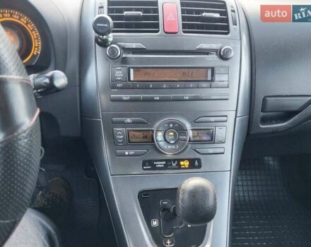 Серый Тойота Аурис, объемом двигателя 1.6 л и пробегом 195 тыс. км за 6200 $, фото 22 на Automoto.ua