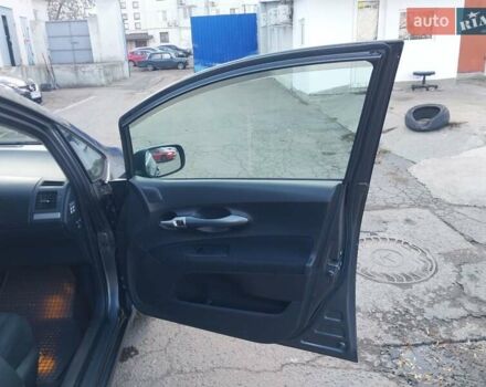 Сірий Тойота Ауріс, об'ємом двигуна 1.6 л та пробігом 195 тис. км за 6000 $, фото 22 на Automoto.ua