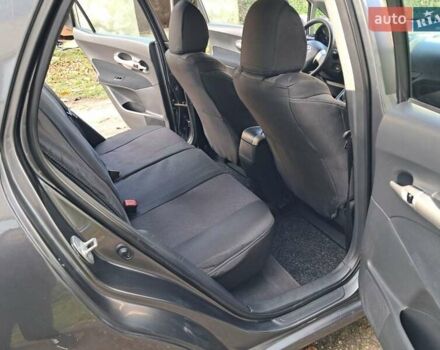 Сірий Тойота Ауріс, об'ємом двигуна 1.6 л та пробігом 181 тис. км за 5500 $, фото 3 на Automoto.ua