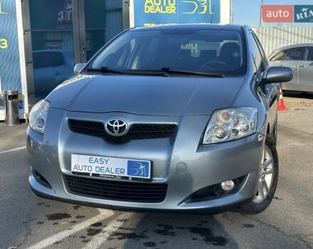 Серый Тойота Аурис, объемом двигателя 2 л и пробегом 251 тыс. км за 6390 $, фото 1 на Automoto.ua