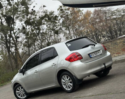 Серый Тойота Аурис, объемом двигателя 1.6 л и пробегом 200 тыс. км за 6499 $, фото 4 на Automoto.ua