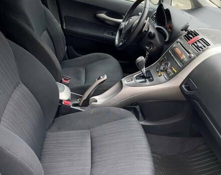 Серый Тойота Аурис, объемом двигателя 1.6 л и пробегом 129 тыс. км за 6800 $, фото 8 на Automoto.ua