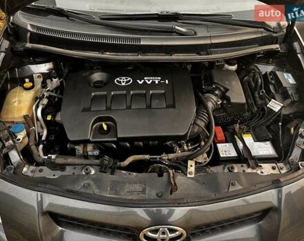 Серый Тойота Аурис, объемом двигателя 1.6 л и пробегом 178 тыс. км за 7200 $, фото 31 на Automoto.ua