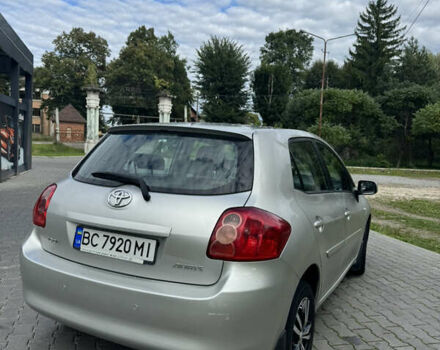 Сірий Тойота Ауріс, об'ємом двигуна 1.6 л та пробігом 152 тис. км за 6700 $, фото 2 на Automoto.ua