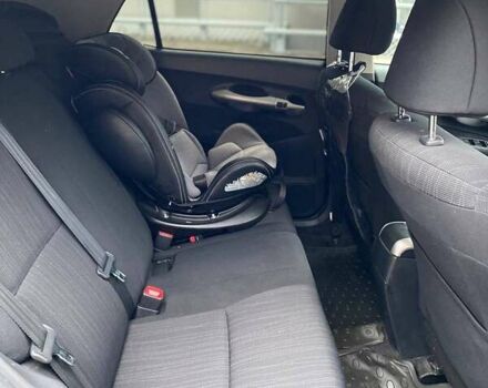 Серый Тойота Аурис, объемом двигателя 1.6 л и пробегом 129 тыс. км за 6800 $, фото 7 на Automoto.ua