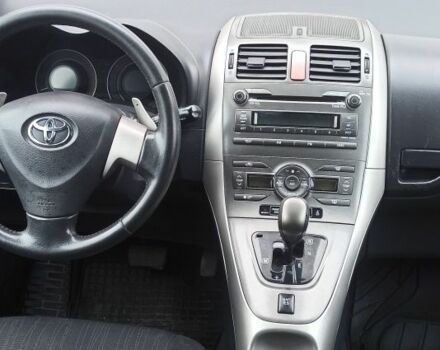 Серый Тойота Аурис, объемом двигателя 1.6 л и пробегом 164 тыс. км за 6500 $, фото 6 на Automoto.ua