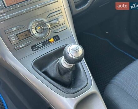 Серый Тойота Аурис, объемом двигателя 2 л и пробегом 251 тыс. км за 6390 $, фото 22 на Automoto.ua