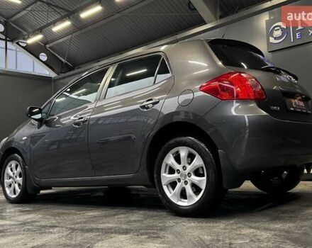 Серый Тойота Аурис, объемом двигателя 1.6 л и пробегом 210 тыс. км за 6300 $, фото 9 на Automoto.ua