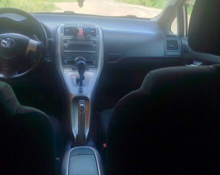 Сірий Тойота Ауріс, об'ємом двигуна 1.6 л та пробігом 244 тис. км за 7300 $, фото 1 на Automoto.ua