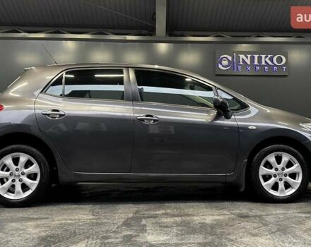 Серый Тойота Аурис, объемом двигателя 1.6 л и пробегом 210 тыс. км за 6300 $, фото 18 на Automoto.ua