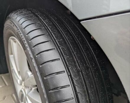 Серый Тойота Аурис, объемом двигателя 2 л и пробегом 250 тыс. км за 6900 $, фото 27 на Automoto.ua