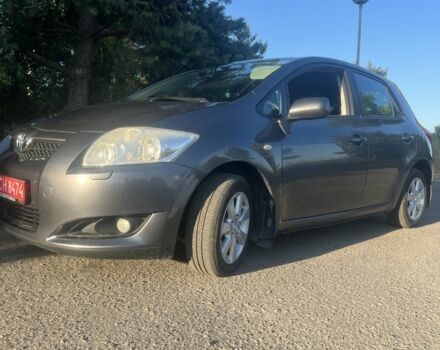 Серый Тойота Аурис, объемом двигателя 1.6 л и пробегом 268 тыс. км за 5800 $, фото 2 на Automoto.ua