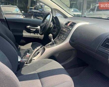 Сірий Тойота Ауріс, об'ємом двигуна 1.6 л та пробігом 234 тис. км за 7300 $, фото 12 на Automoto.ua