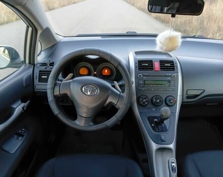 Серый Тойота Аурис, объемом двигателя 1.6 л и пробегом 158 тыс. км за 5700 $, фото 19 на Automoto.ua