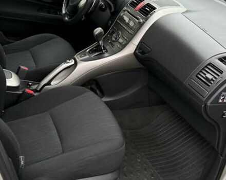 Серый Тойота Аурис, объемом двигателя 1.6 л и пробегом 99 тыс. км за 7100 $, фото 8 на Automoto.ua