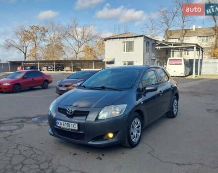 Серый Тойота Аурис, объемом двигателя 1.6 л и пробегом 195 тыс. км за 6200 $, фото 3 на Automoto.ua