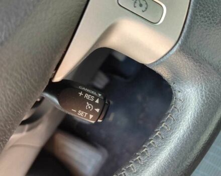 Серый Тойота Аурис, объемом двигателя 2 л и пробегом 196 тыс. км за 6000 $, фото 14 на Automoto.ua