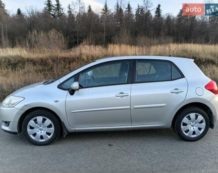 Серый Тойота Аурис, объемом двигателя 1.6 л и пробегом 158 тыс. км за 5700 $, фото 3 на Automoto.ua