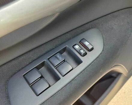 Серый Тойота Аурис, объемом двигателя 2 л и пробегом 196 тыс. км за 6000 $, фото 11 на Automoto.ua