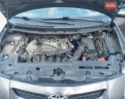 Сірий Тойота Ауріс, об'ємом двигуна 1.6 л та пробігом 195 тис. км за 6000 $, фото 30 на Automoto.ua