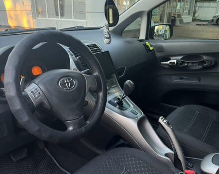 Серый Тойота Аурис, объемом двигателя 1.6 л и пробегом 168 тыс. км за 7400 $, фото 9 на Automoto.ua