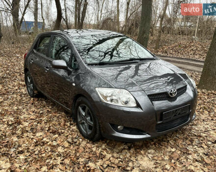 Сірий Тойота Ауріс, об'ємом двигуна 1.6 л та пробігом 211 тис. км за 6700 $, фото 3 на Automoto.ua