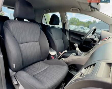 Сірий Тойота Ауріс, об'ємом двигуна 1.6 л та пробігом 90 тис. км за 7300 $, фото 29 на Automoto.ua