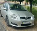 Серый Тойота Аурис, объемом двигателя 2.23 л и пробегом 250 тыс. км за 4500 $, фото 1 на Automoto.ua