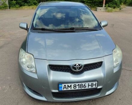 Серый Тойота Аурис, объемом двигателя 2 л и пробегом 196 тыс. км за 6000 $, фото 2 на Automoto.ua