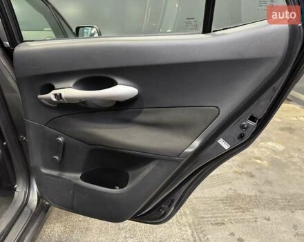 Серый Тойота Аурис, объемом двигателя 1.6 л и пробегом 210 тыс. км за 6300 $, фото 36 на Automoto.ua