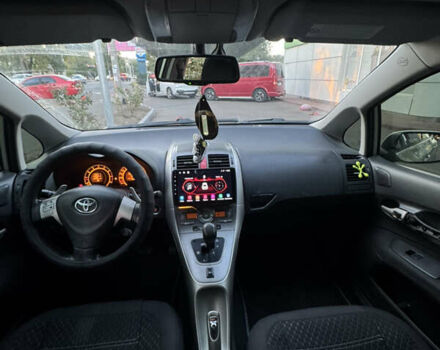 Серый Тойота Аурис, объемом двигателя 1.6 л и пробегом 168 тыс. км за 7400 $, фото 4 на Automoto.ua