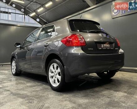 Серый Тойота Аурис, объемом двигателя 1.6 л и пробегом 210 тыс. км за 6300 $, фото 10 на Automoto.ua