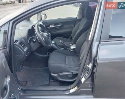 Серый Тойота Аурис, объемом двигателя 1.6 л и пробегом 195 тыс. км за 6200 $, фото 15 на Automoto.ua