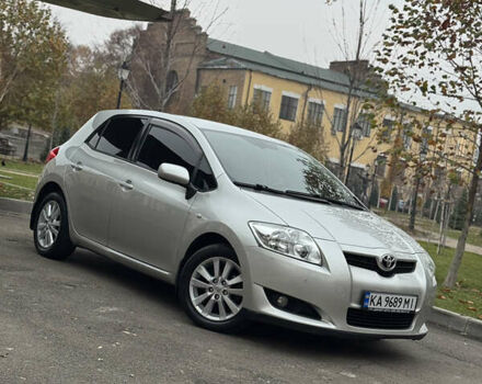Серый Тойота Аурис, объемом двигателя 1.6 л и пробегом 200 тыс. км за 6499 $, фото 1 на Automoto.ua