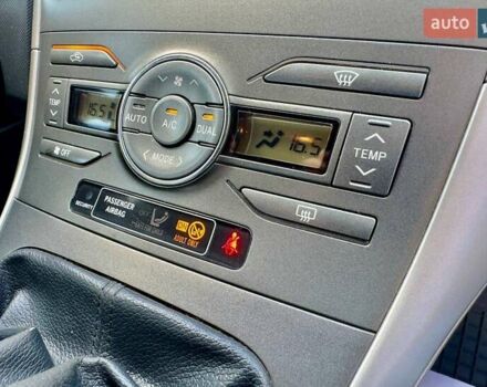 Сірий Тойота Ауріс, об'ємом двигуна 1.6 л та пробігом 90 тис. км за 7300 $, фото 28 на Automoto.ua