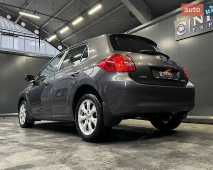 Серый Тойота Аурис, объемом двигателя 1.6 л и пробегом 210 тыс. км за 6300 $, фото 11 на Automoto.ua