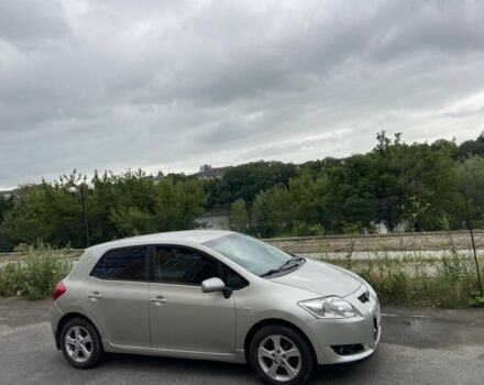 Сірий Тойота Ауріс, об'ємом двигуна 1.6 л та пробігом 235 тис. км за 6405 $, фото 1 на Automoto.ua