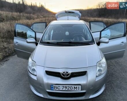 Серый Тойота Аурис, объемом двигателя 1.6 л и пробегом 158 тыс. км за 5700 $, фото 9 на Automoto.ua