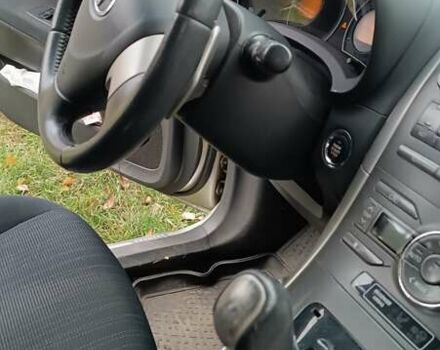 Серый Тойота Аурис, объемом двигателя 1.6 л и пробегом 183 тыс. км за 6500 $, фото 13 на Automoto.ua