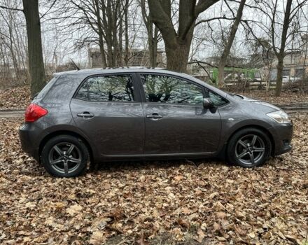 Сірий Тойота Ауріс, об'ємом двигуна 1.6 л та пробігом 211 тис. км за 6800 $, фото 6 на Automoto.ua